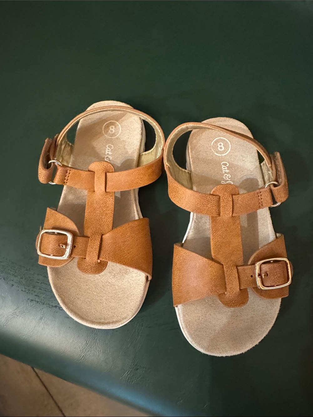 Cat & Jack Toddler Brown Adjustable Buckle T-Strap Sandals (8T)